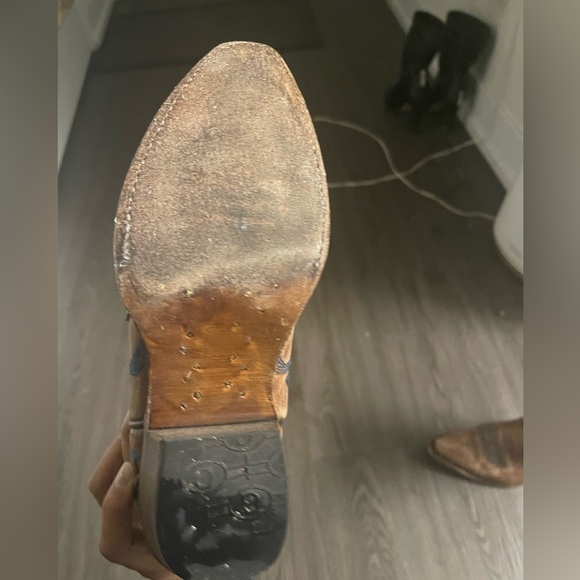 Downtown cowgirl boots - Picture 9 of 13